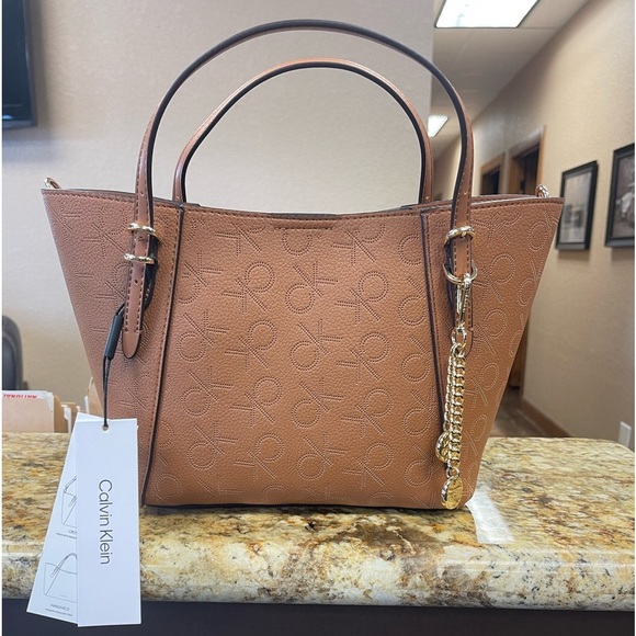 Calvin Klein Handbags - Calvin Klein NWT Denver Carmel Crossbody Handheld HOBO Style